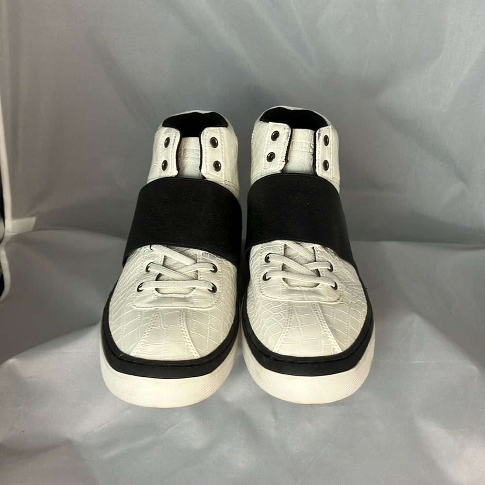 Guess white mens size 10 shoes crocodile print